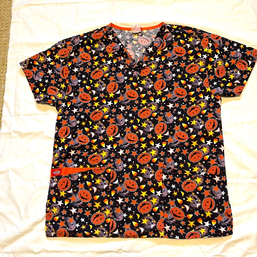 Dickies Halloween Scrub Top Size Medium